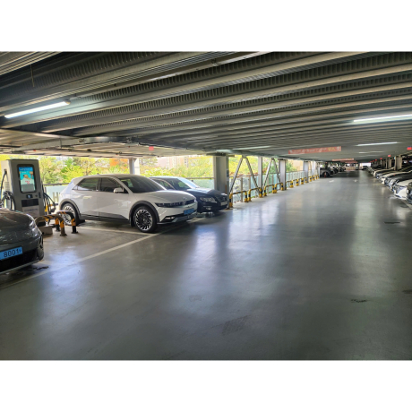 Trạm sạc EV365 Quốc Dân